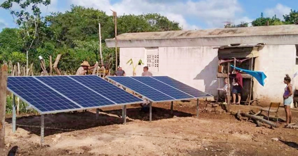 Skyrocketing Prices: Cuban Postal Service Reveals Cost of Solar Panel Kits