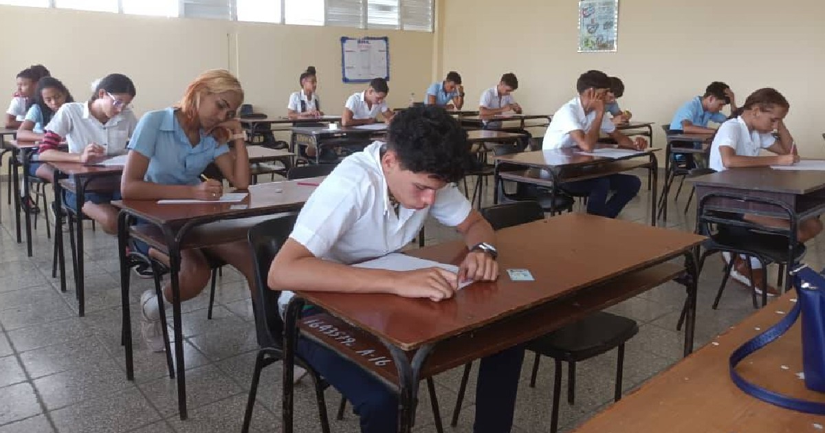 Cuban Educator Criticizes Double Shift: "It's a Band-Aid for a Crumbling System"