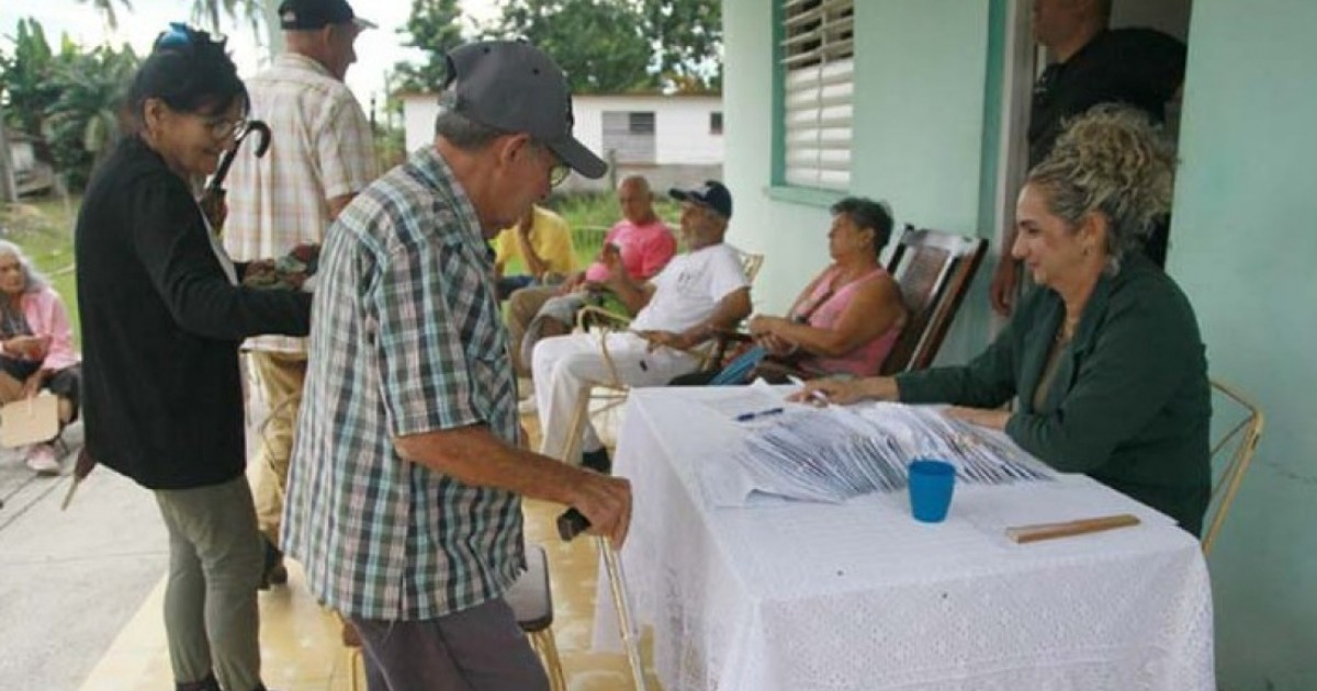 Bringing Pension Payments Closer to Sancti Sp&iacute;ritus Communities Through Private Business Support